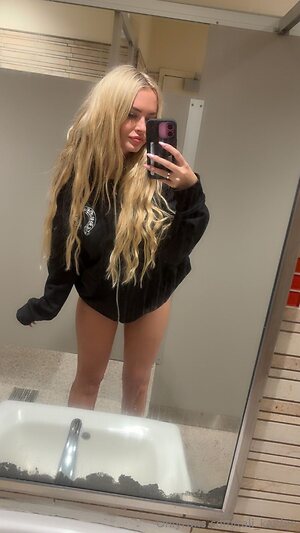 tali kaitlyn Nude Leaked Photo #3
