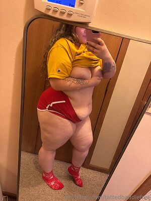 tattedbaddiefree Nude Leaked Photo #8