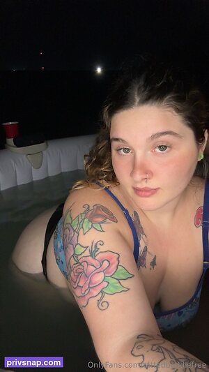 tattedbaddiefree Nude Leaked Photo #37