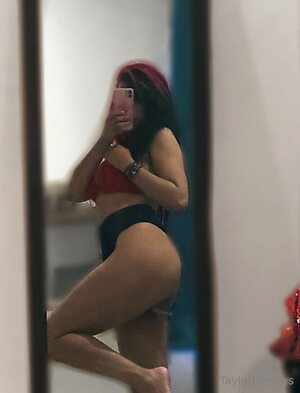 taylorhenriesfree Nude Leaked Photo #7