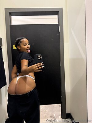 taylorxtaylor Nude Leaked Photo #12