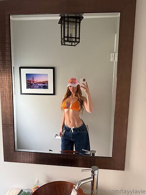 tayylavie Nude Leaked Photo #18