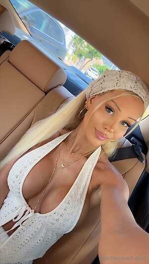 teachernextdoor69 Nude Leaked Photo #4