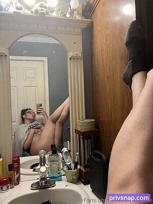 thaofficialkatie Nude Leaked Photo #31