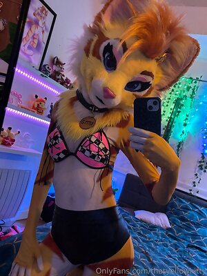 thatyellowkitty Nude Leaked Photo #13