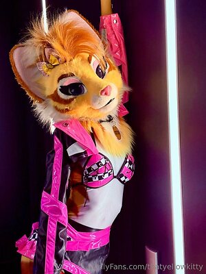 thatyellowkitty Nude Leaked Photo #14