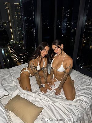 theserenotwins Nude Leaked Photo #16