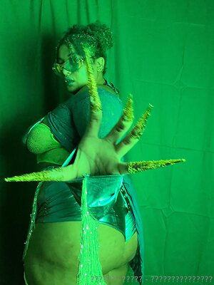 thevixxxenx Nude Leaked Photo #18