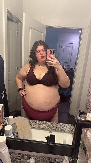 thick girl k Nude Leaked Photo #8