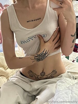 tia 1111 Nude Leaked Photo #13