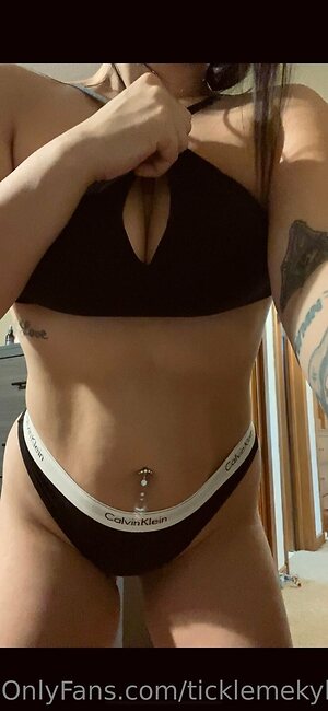 ticklemekylee Nude Leaked Photo #10