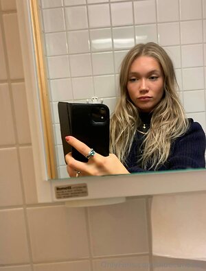 tildecarlsson Nude Leaked Photo #9
