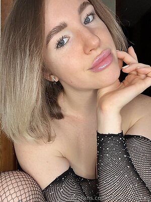 tinayummyfree Nude Leaked Photo #4