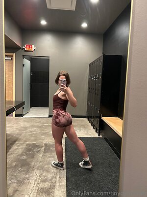 tinygympawg Nude Leaked Photo #11