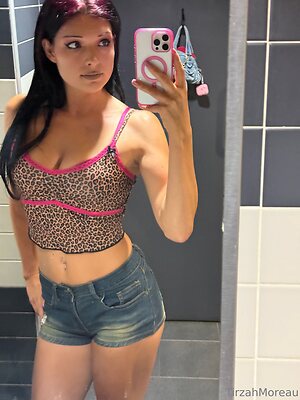 tirzahmoreau Nude Leaked Photo #10