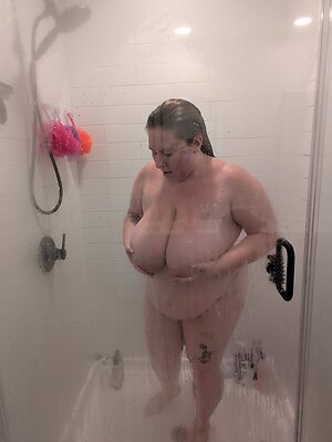 titlaser Nude Leaked Photo #29
