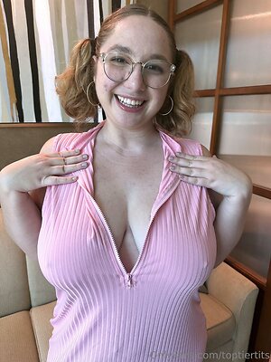 toptiertits Nude Leaked Photo #4
