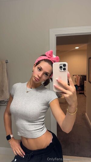 umitsclaire Nude Leaked Photo #4