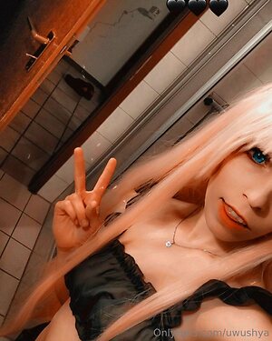uwushya Nude Leaked Photo #2