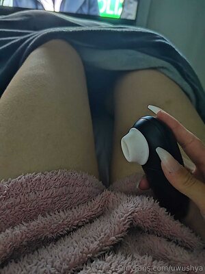 uwushya Nude Leaked Photo #14