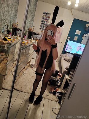 uwushya Nude Leaked Photo #18