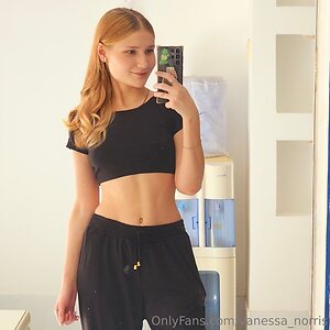 vanessa norris Nude Leaked Photo #4