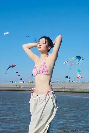 vanessawuu Nude Leaked Photo #6