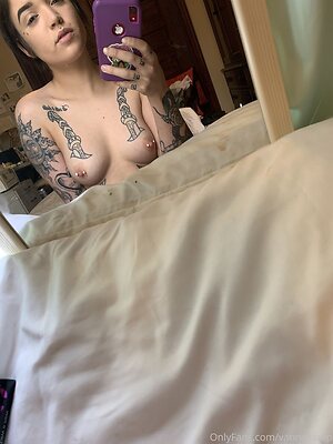 vannavamp Nude Leaked Photo #11
