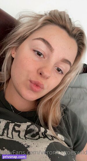 veronicagoeswild Nude Leaked Photo #23