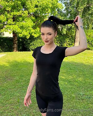 violazakaria99 Nude Leaked Photo #16