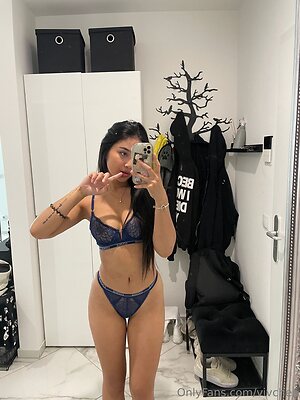 vivchen Nude Leaked Photo #2