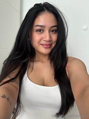vivchen Nude Leaked Photo #7