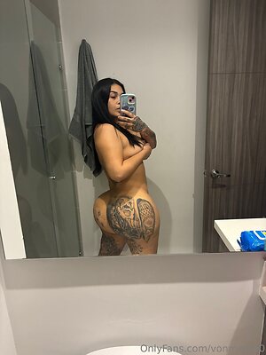 vonmarye0 Nude Leaked Photo #26