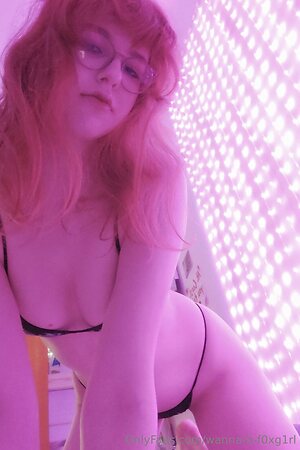 wanna-b-f0xg1rl Nude Leaked Photo #27