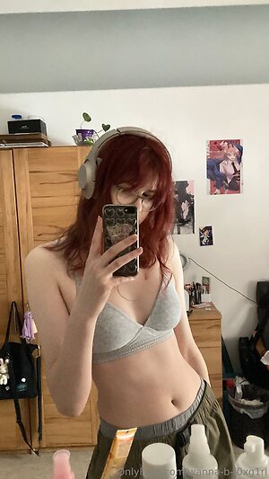 wanna-b-f0xg1rl Nude Leaked Photo #36