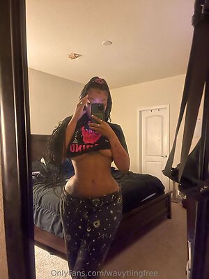 wavytiingfree Nude Leaked Photo #4