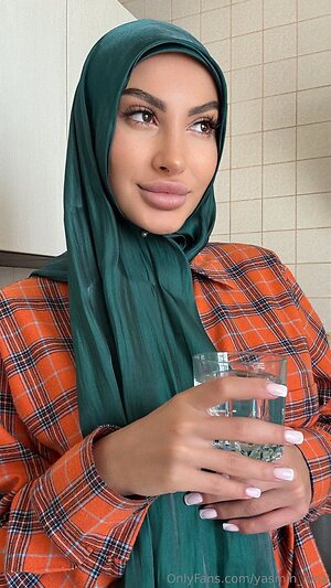 yasmin luna Nude Leaked Photo #3