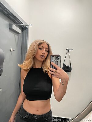 yeahbabyy Nude Leaked Photo #6