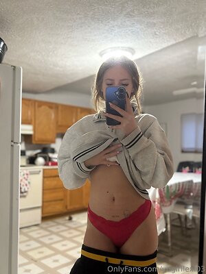 yogirllexi03 Nude Leaked Photo #8