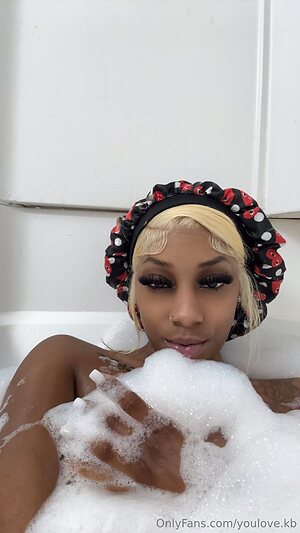 youlove kb Nude Leaked Photo #9