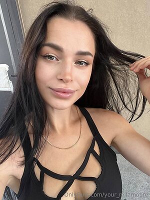your milamoore Nude Leaked Photo #4