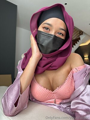 yourgfaliyah Nude Leaked Photo #5