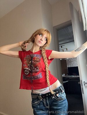 yoursmalldoll1 Nude Leaked Photo #17