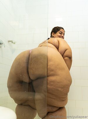 yuliapear Nude Leaked Photo #12