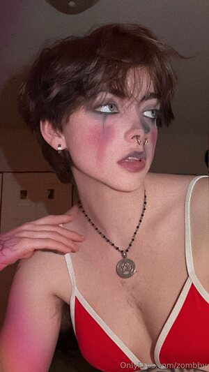 zombby Nude Leaked Photo #11