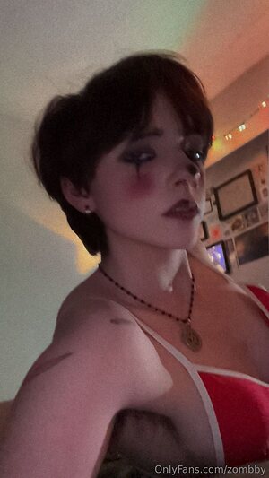 zombby Nude Leaked Photo #15